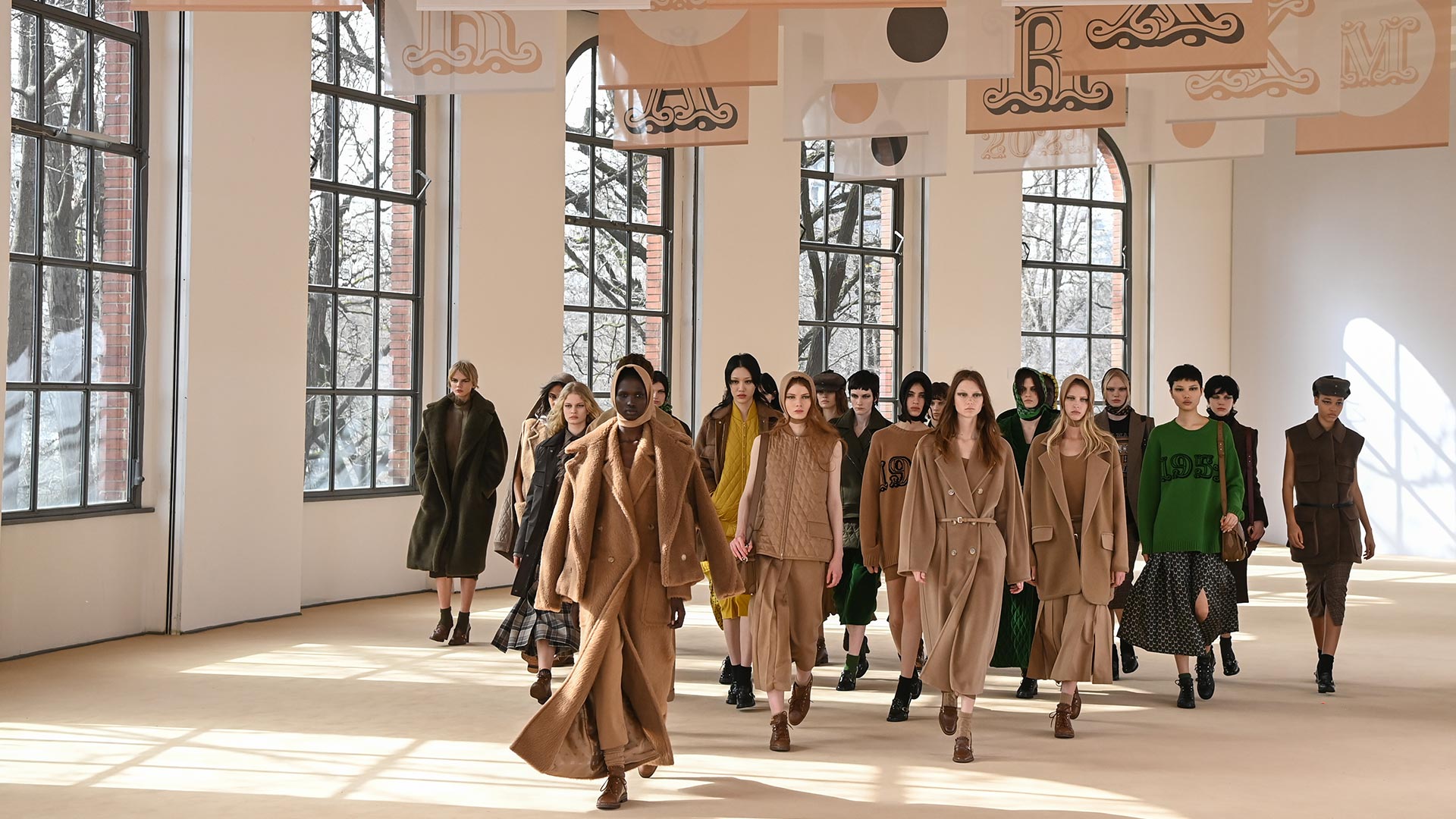 Cover Video Max Mara Cover Video Max Mara
